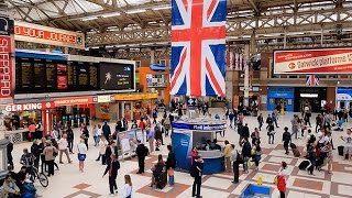 A Walk Through The London Victoria Station London England [upl. by Dermot]